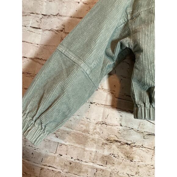 Forever 21 Corduroy Jacket Womens XS Light Sage Green Front Zip Hooded Bomber - Picture 4 of 13